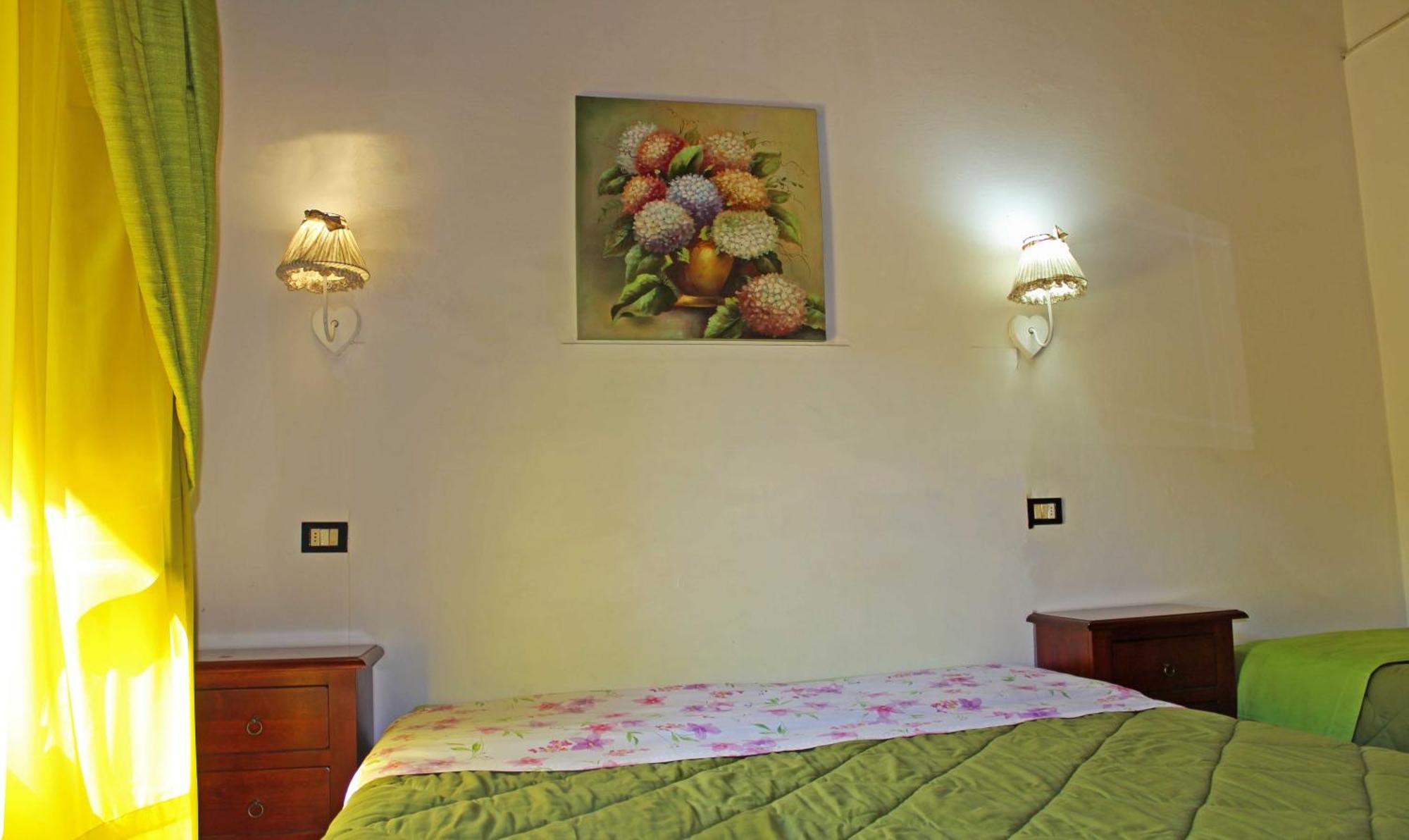 Max Studios Florence Kamer foto